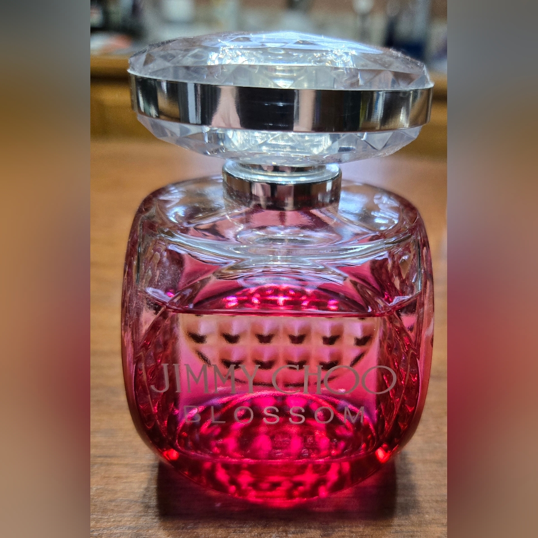Jimmy Choo Blossom Eau De Parfum  Vibrant Red